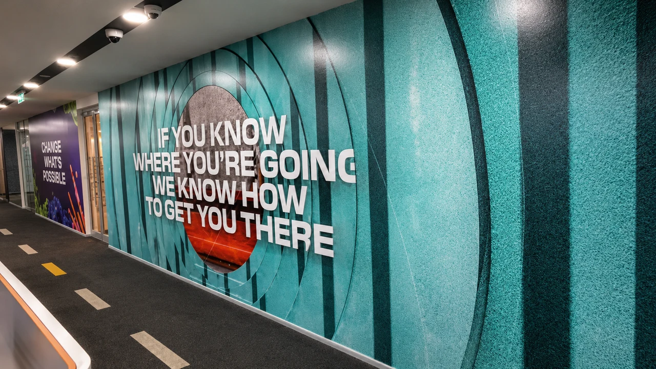DP World signage, detail 3