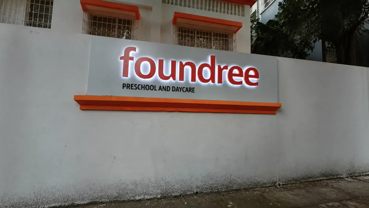 Foundree signage, detail 2