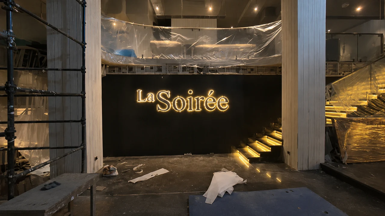 Gauri Khan Designs signage, detail 3