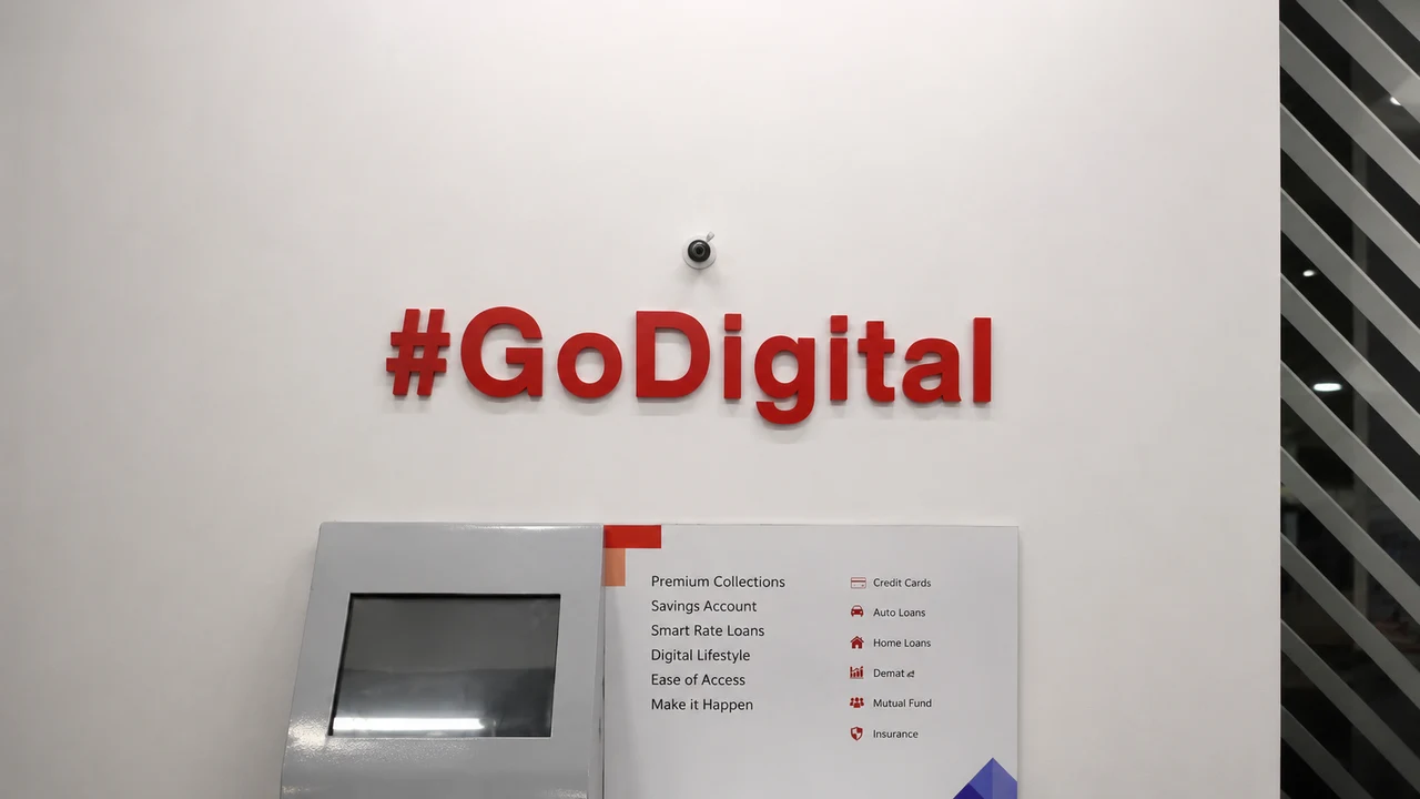 HDFC signage, detail 2