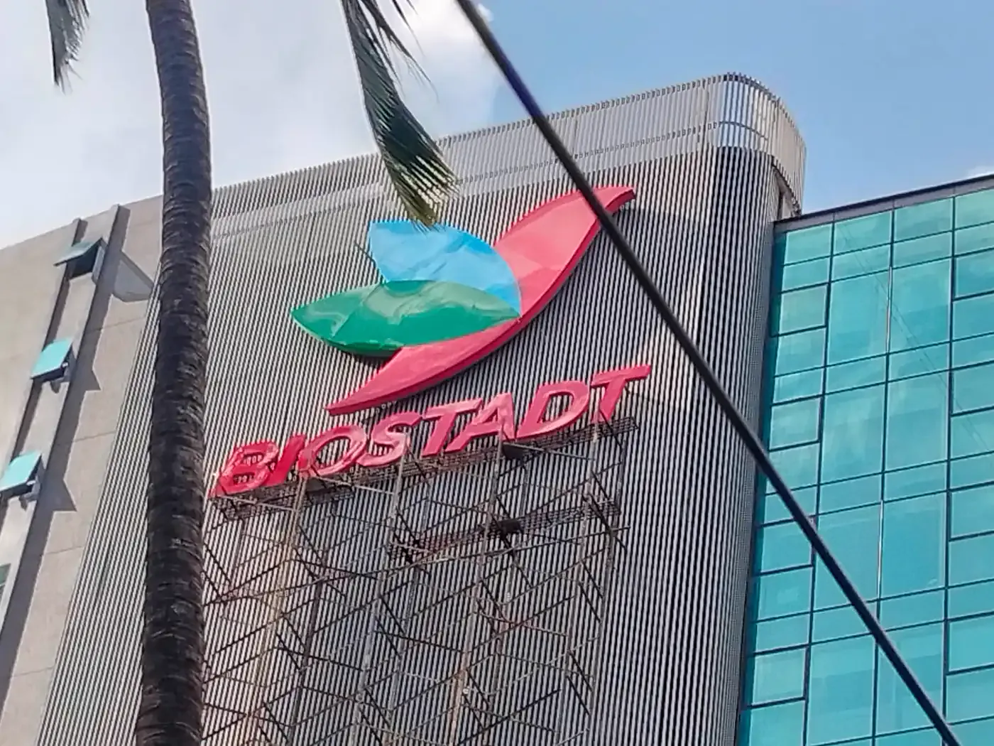 Precision metal and acrylic signage fabrication in Mumbai - Output 1